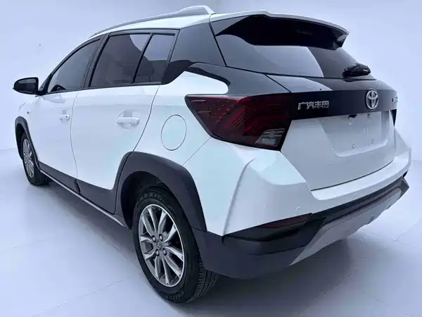 Toyota Yaris L 2022