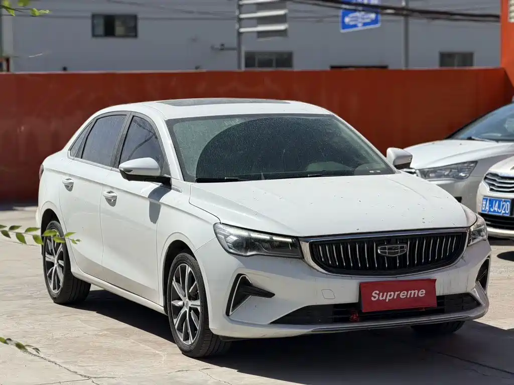 Geely Emgrand 2024