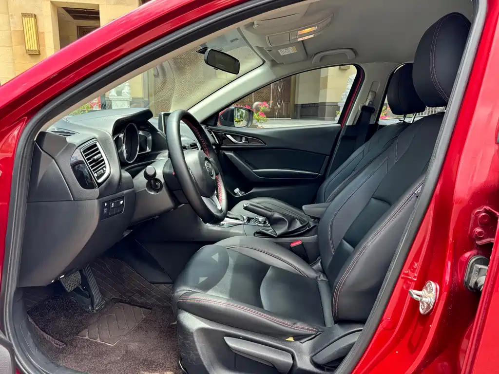 Mazda 3 Angkesela 2015