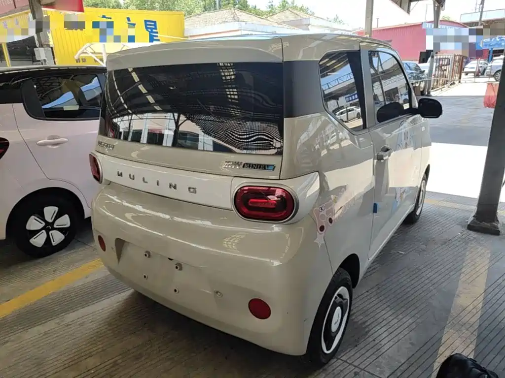 Wuling Hongguang MINIEV 2025