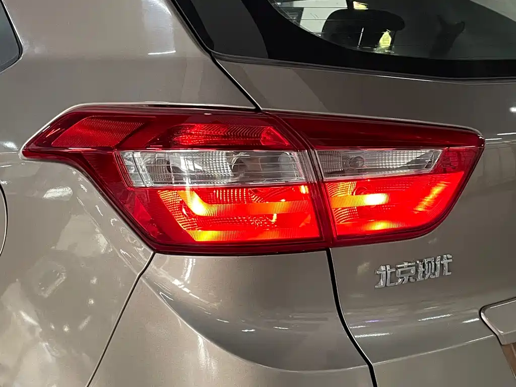 Hyundai ix25 2015 — фото 14