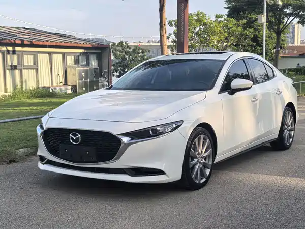 Mazda 3 Axela 2021