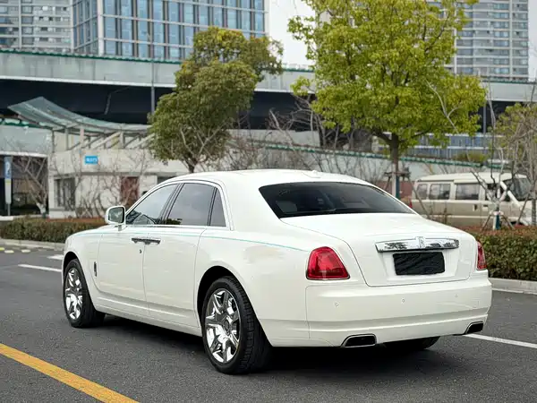 Rolls-Royce Ghost 2011