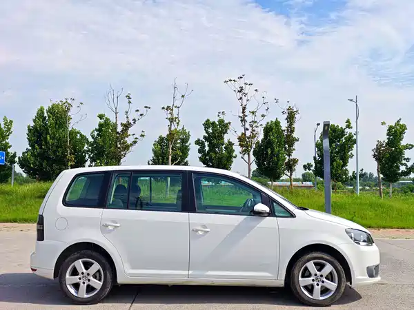 Volkswagen Touran 2013