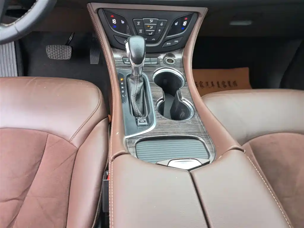 Buick Envision Plus 2016 — фото 14