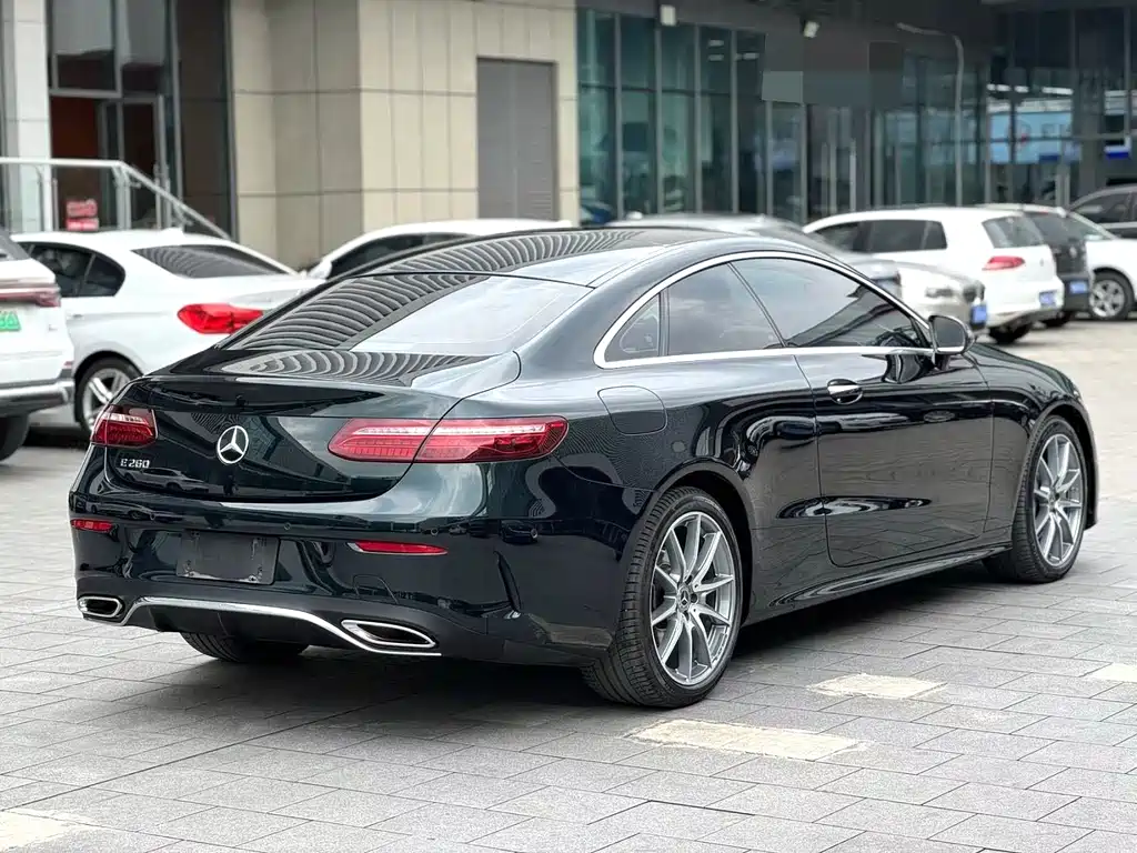 Mercedes-Benz E-Class 2023