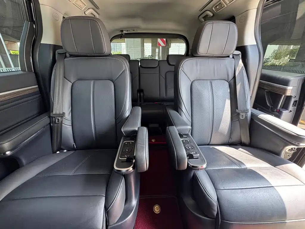 GAC Motor Trumpchi M8 2022 — фото 11