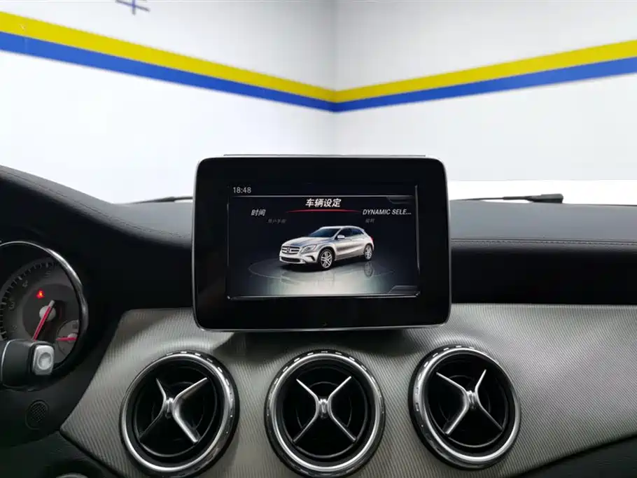 Mercedes-Benz GLA 2016 — фото 13