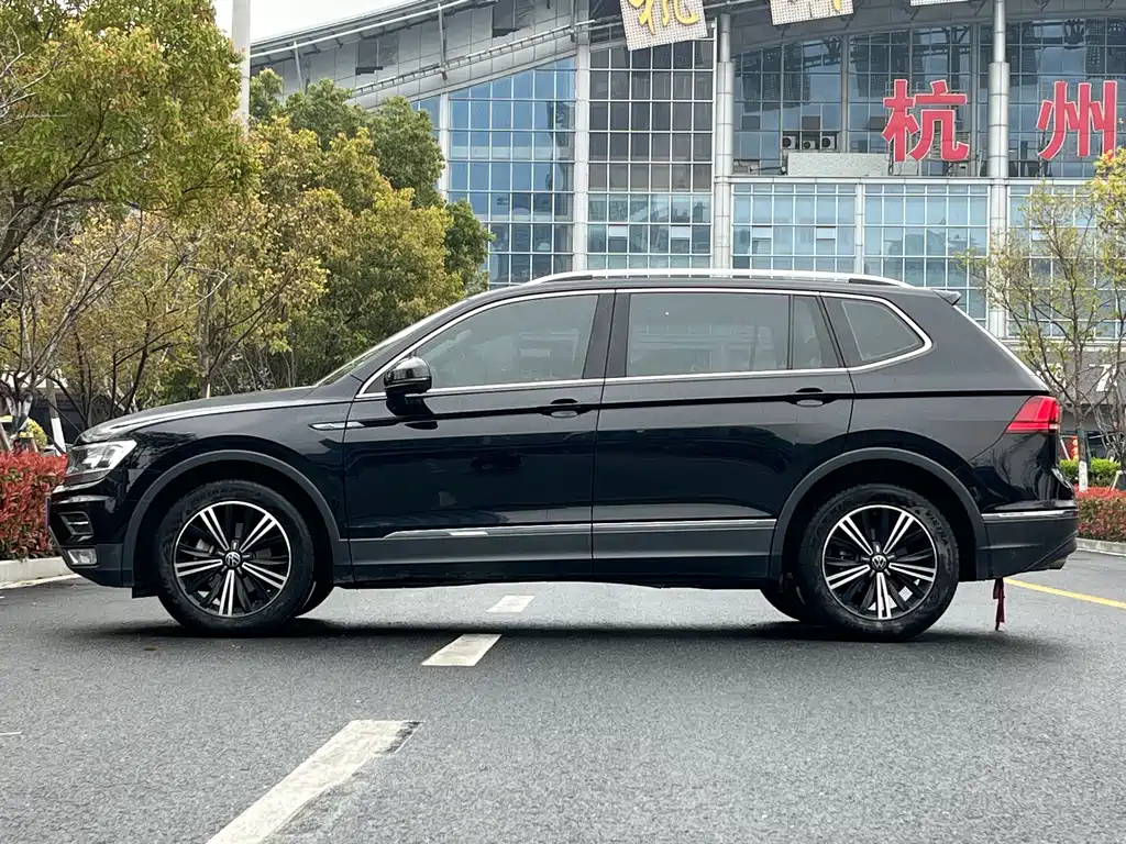 Volkswagen Tiguan L 2021 — фото 5