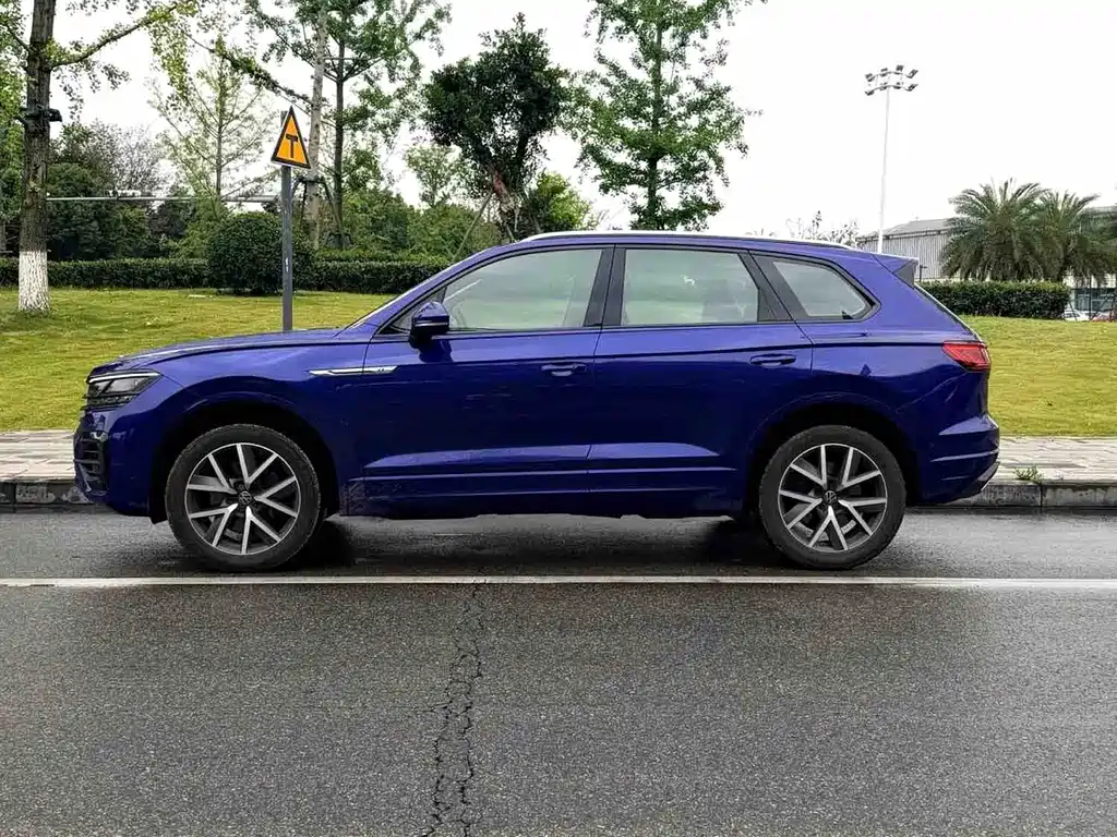 Volkswagen Touareg 2021 — фото 4