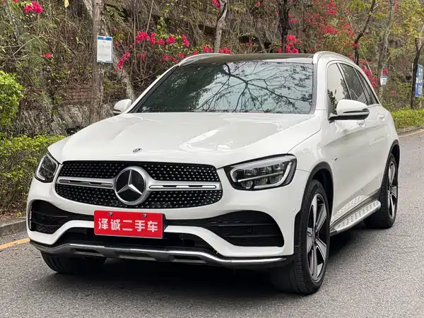 Mercedes-Benz GLC 2023