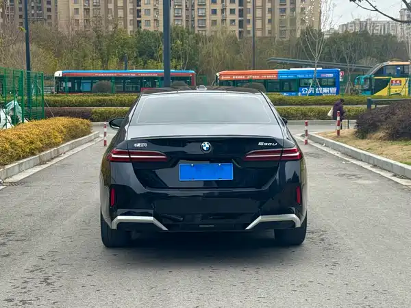 BMW 5 Series 2024