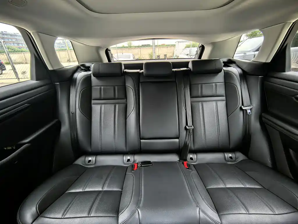 Land Rover Evoque 2024 — фото 16