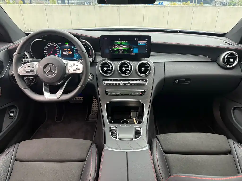 Mercedes-Benz C-Class 2023 — фото 15