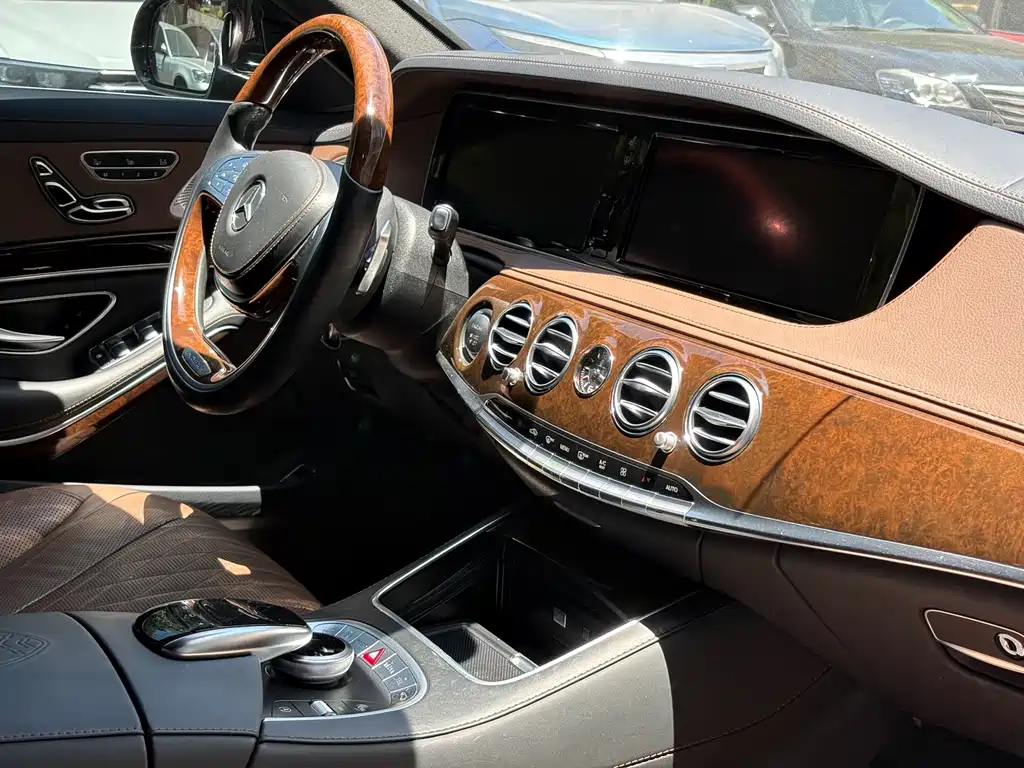 Mercedes-Benz Maybach S-Class 2016 — фото 17