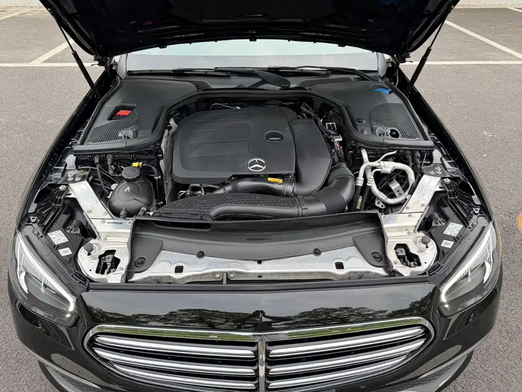 Mercedes-Benz E-Class 2023 — фото 22