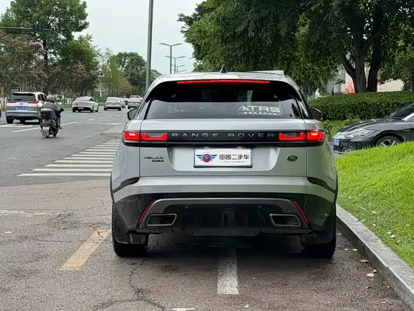 Land Rover Range Rover Velar 2021