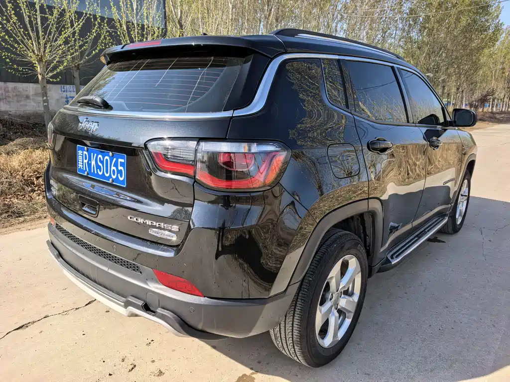 Jeep Compass 2019 — фото 4