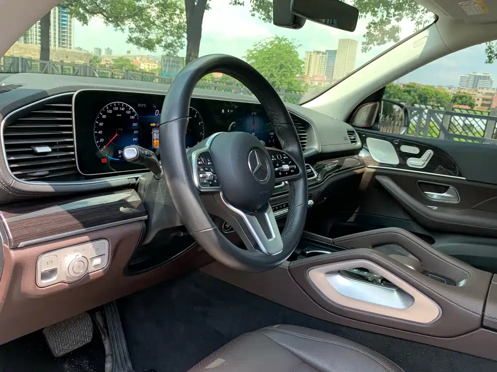Mercedes-Benz GLE 2023 — фото 18