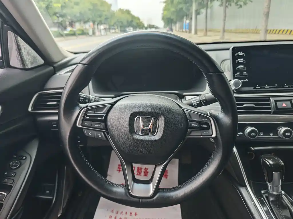 Honda Accord 2019 — фото 7