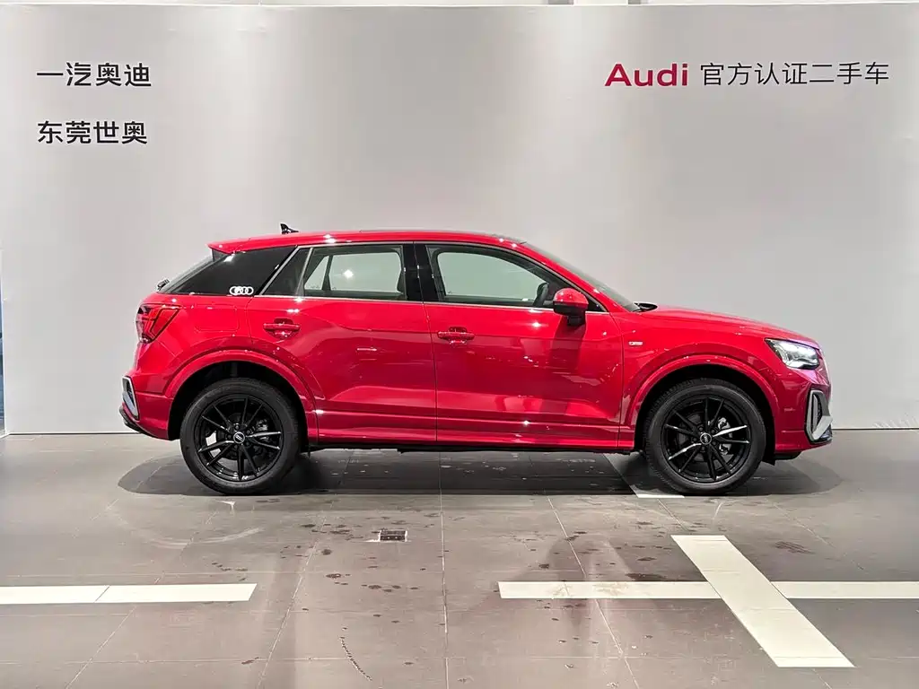 Audi Q2L 2023 — фото 2