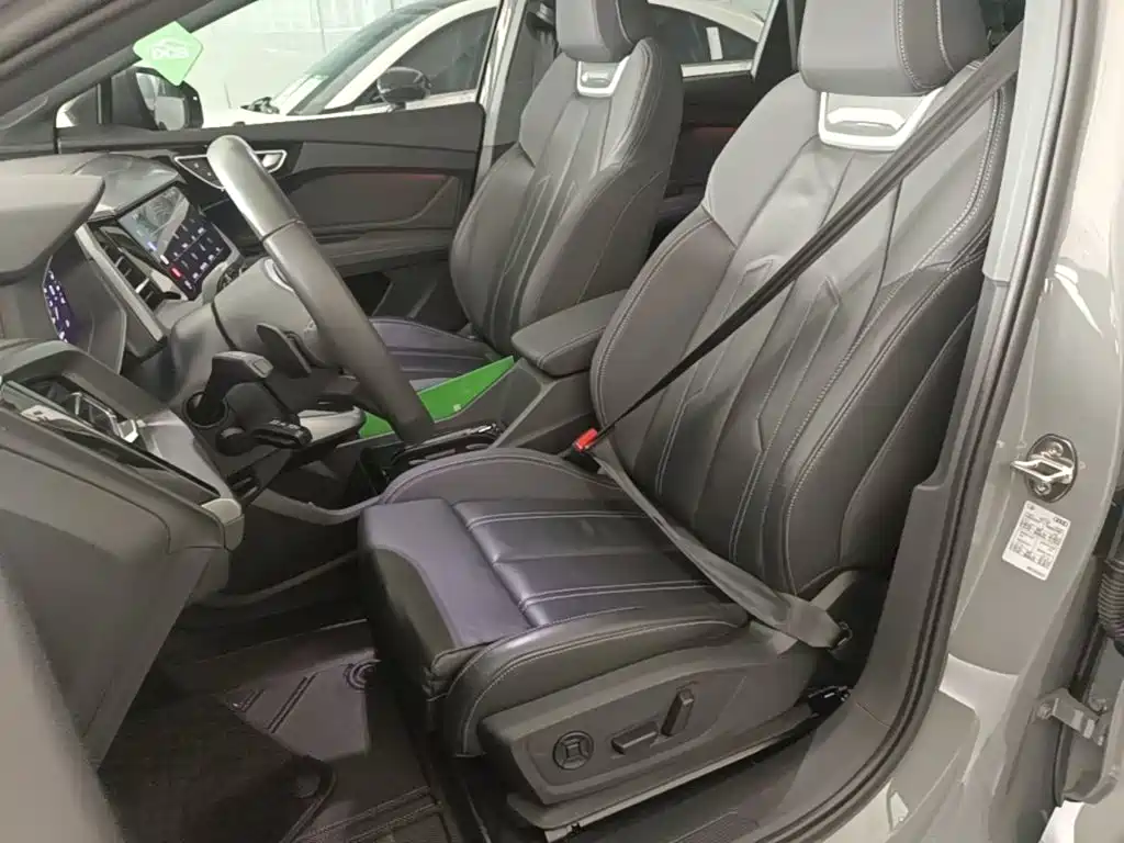 Audi Q4 E-Tron 2023 — фото 15