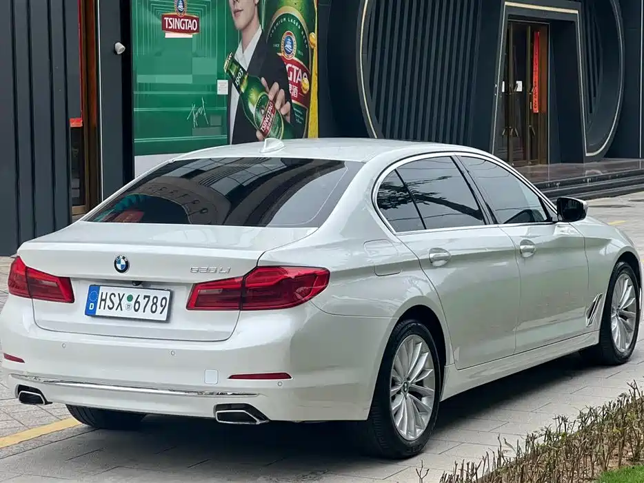 BMW 5 Series 2019 — фото 4