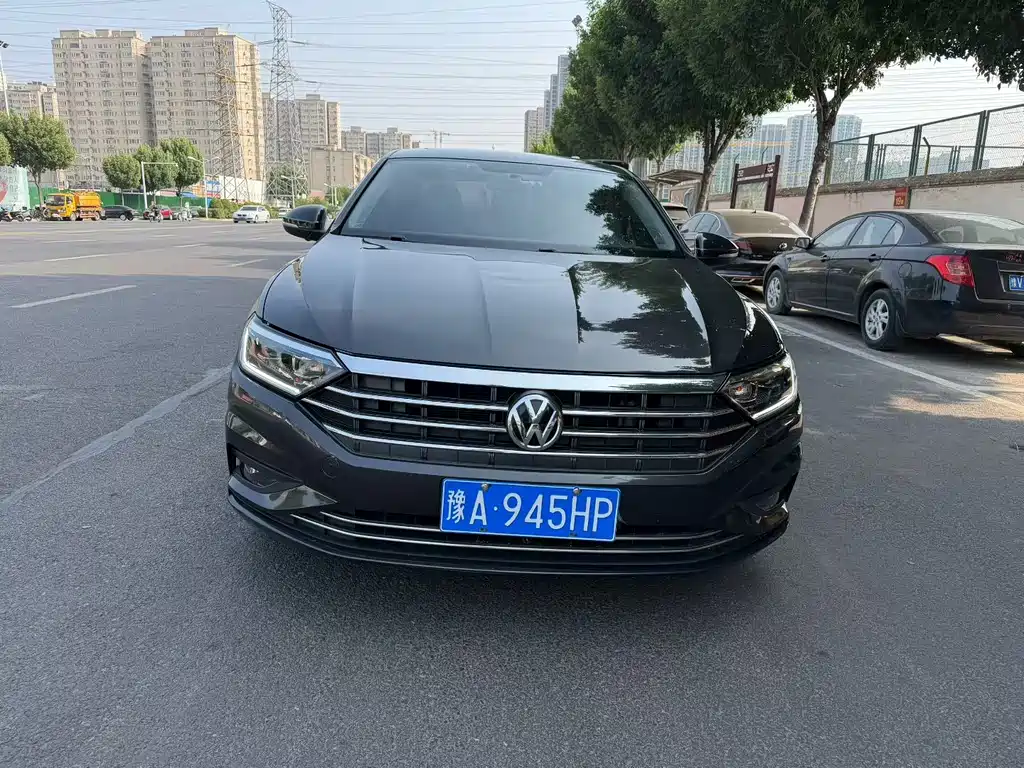 Volkswagen Sagitar 2021
