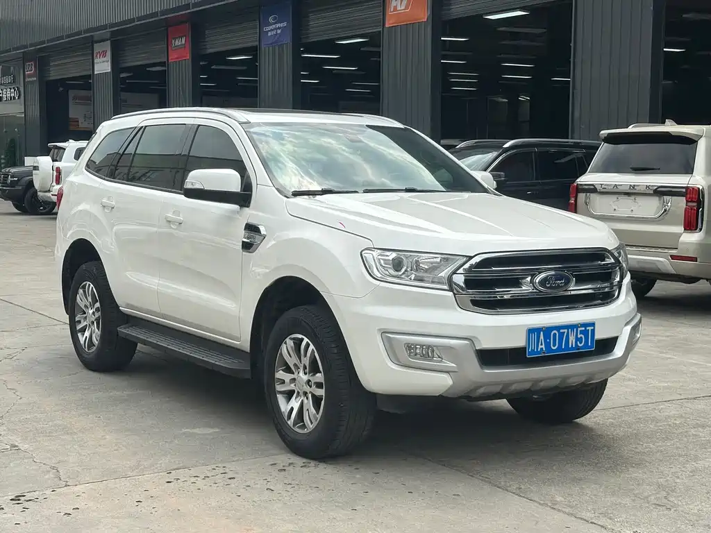 Ford Everest 2018 — фото 3
