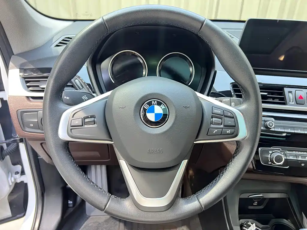 BMW X1 2022 — фото 13