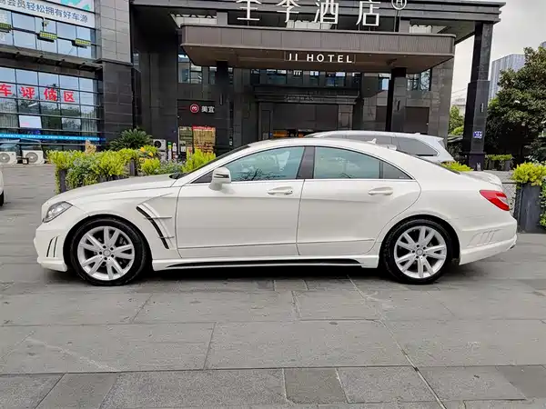 Mercedes-Benz CLS 2012