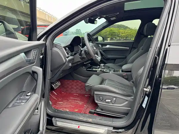 Audi Q5L 2024