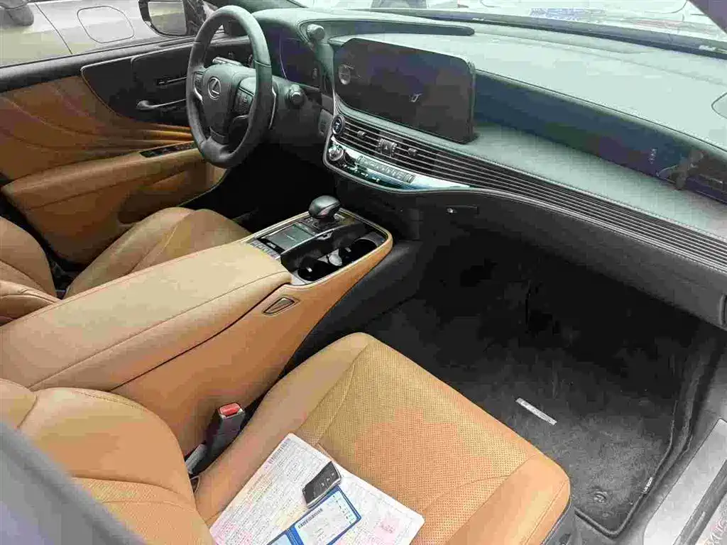 Lexus LS 2021 — фото 4