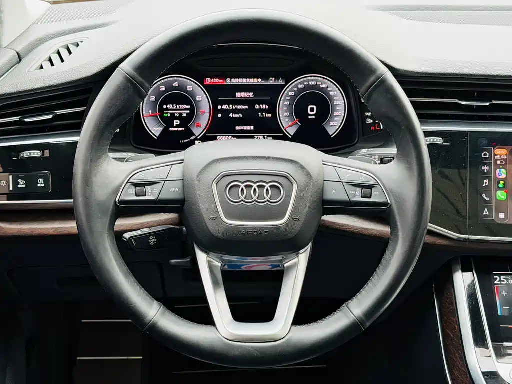 Audi Q7 2021 — фото 9