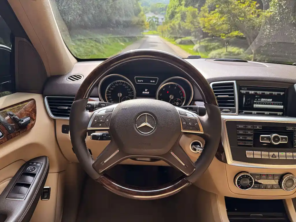 Mercedes-Benz M-Class 2015 — фото 12