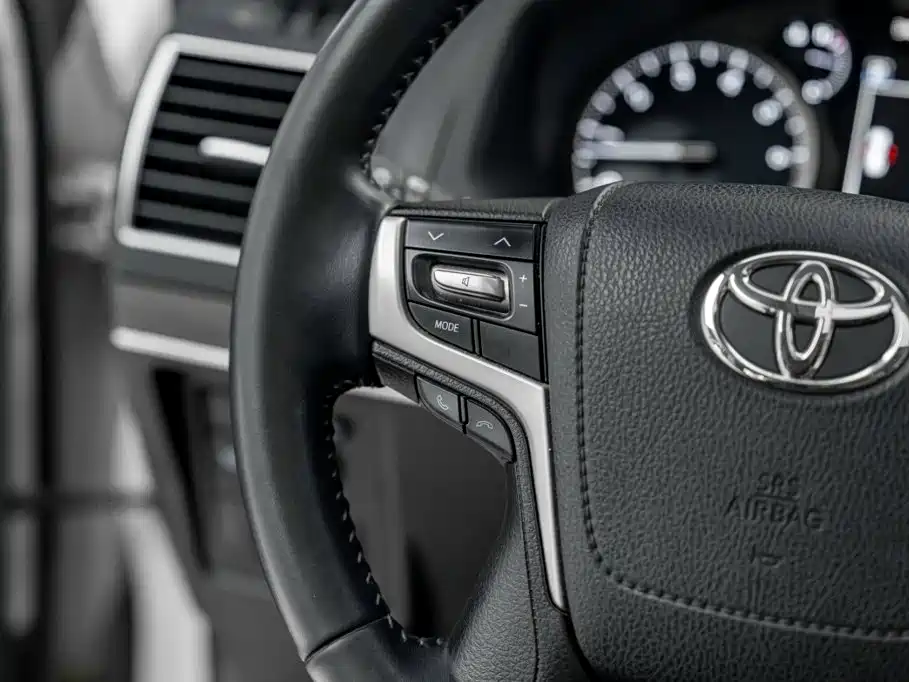 Toyota Prado 2018 — фото 16