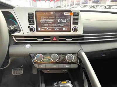 Hyundai Elantra 2023