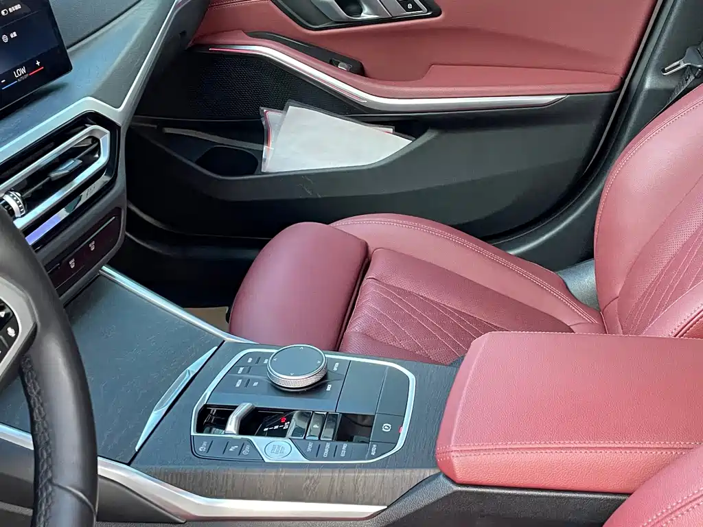 BMW 3 Series 2024