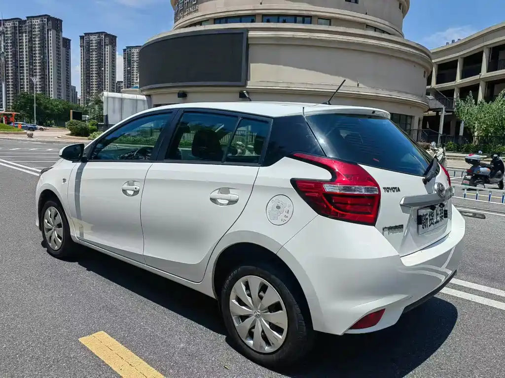 Toyota Yaris L 2017