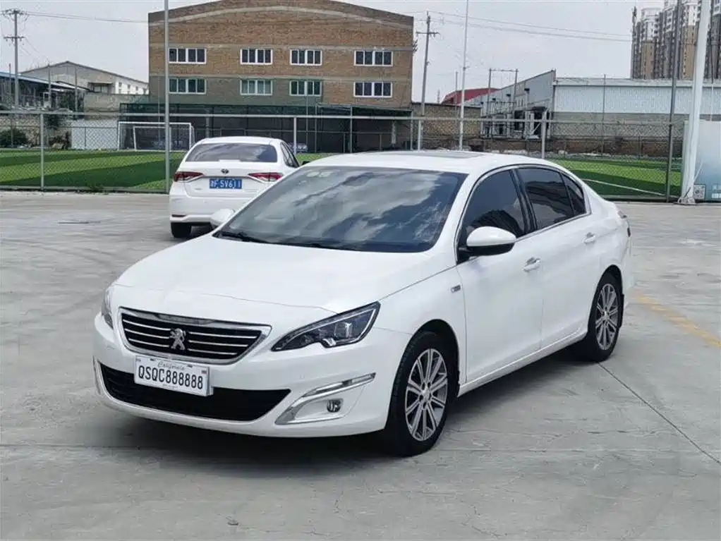 Peugeot 408 2015 — фото 1