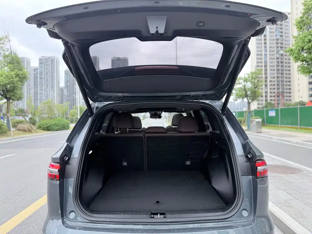 Geely Xingyue L 2023 — фото 13
