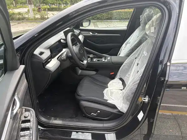 Geely Xingrui 2025