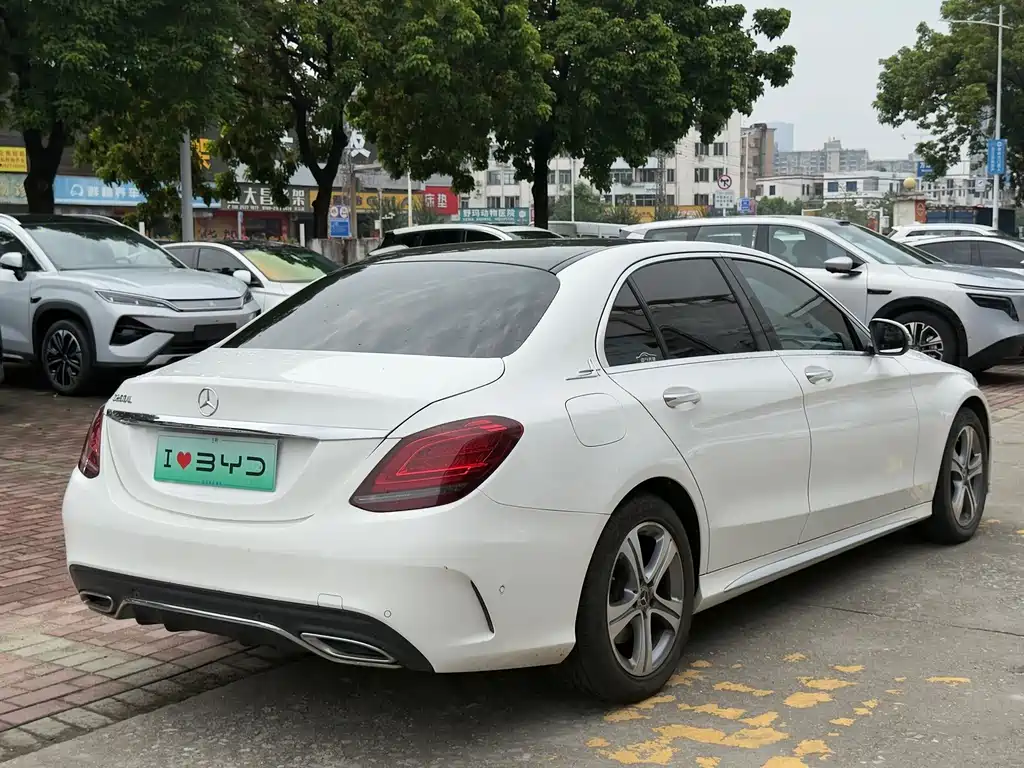 Mercedes-Benz C-Class 2021 — фото 11