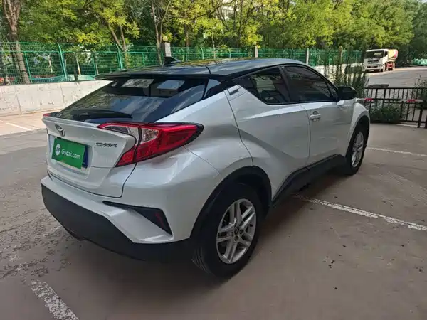 Toyota C-HR 2021