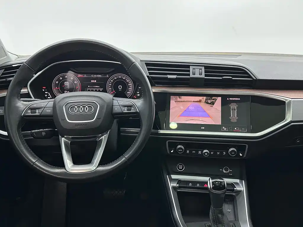 Audi Q3 2022 — фото 10