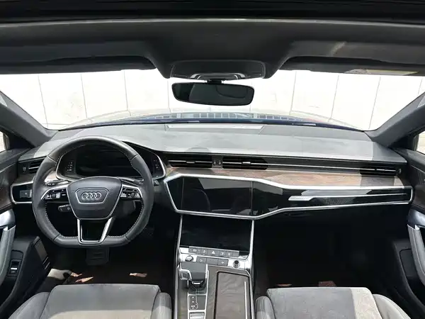 Audi A6L 2020