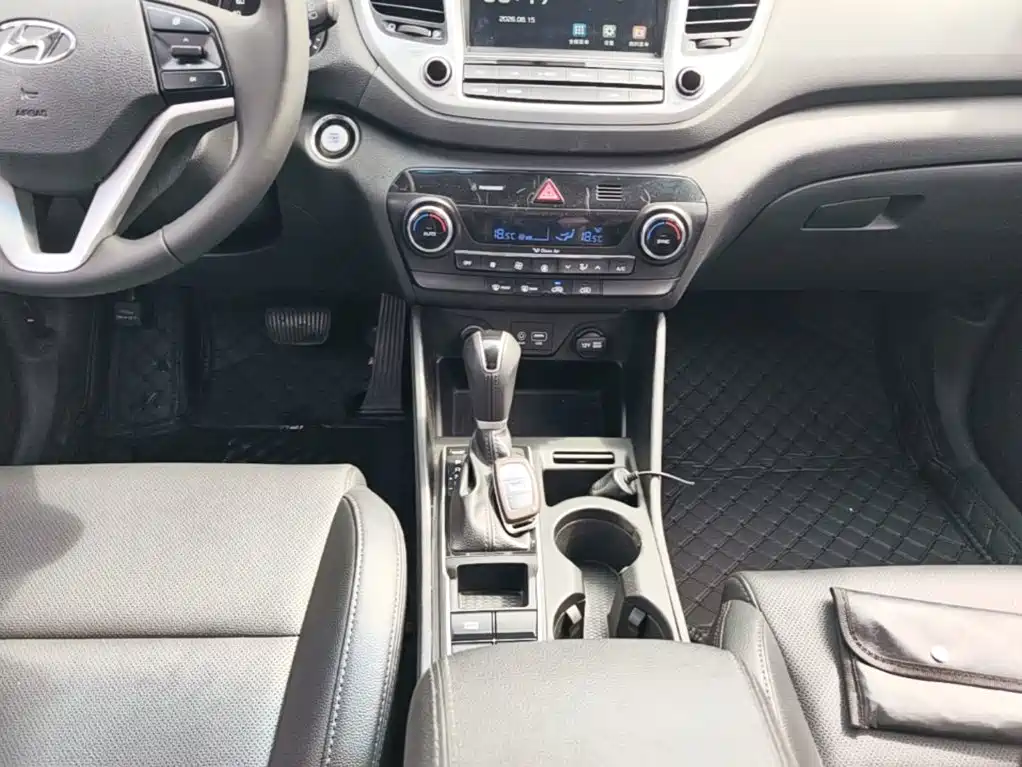 Hyundai Tucson 2018 — фото 14
