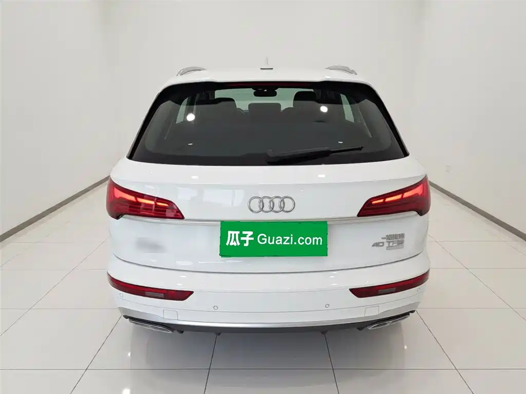 Audi Q5L 2022 — фото 10