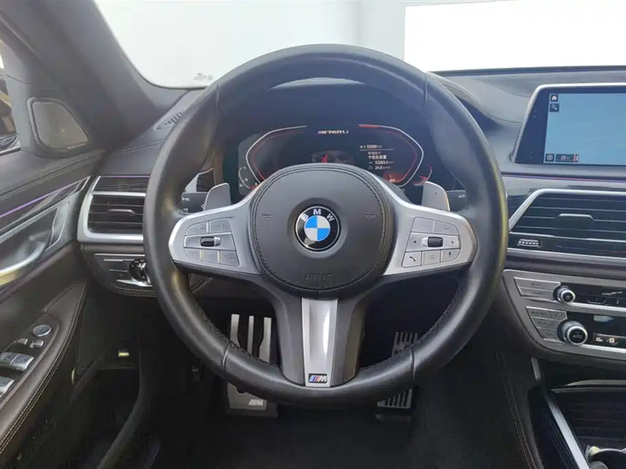 BMW 7 Series 2020 — фото 15