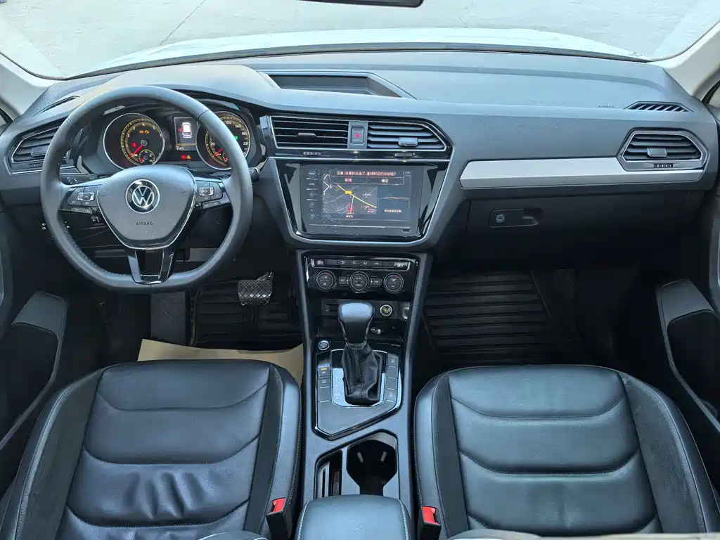 Volkswagen Tiguan L 2021 — фото 7
